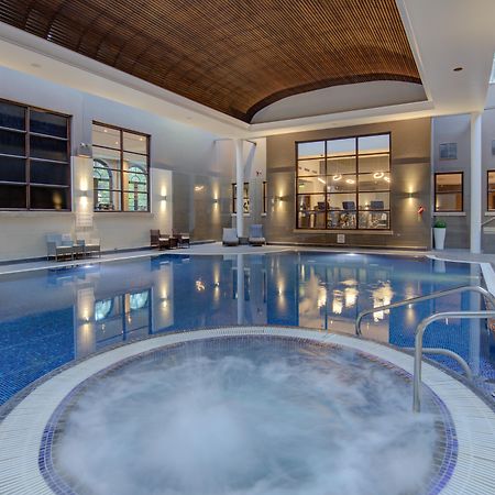 Oulton Hall Hotel, Spa & Golf Resort Leeds  Buitenkant foto