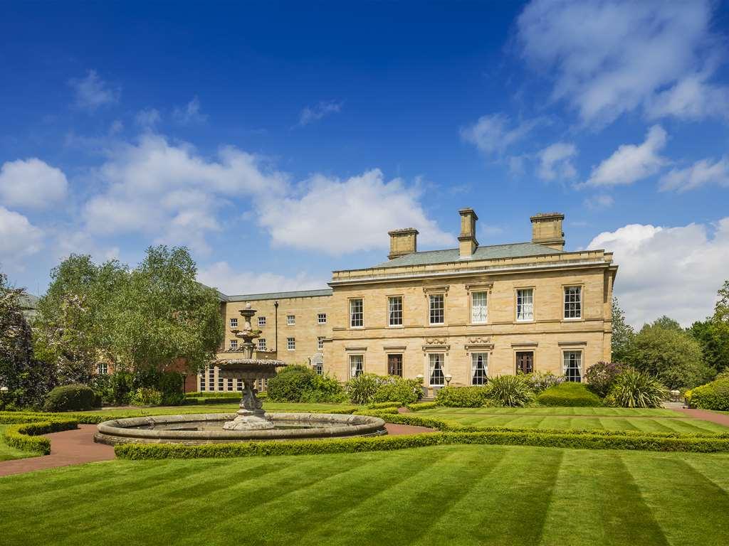 Oulton Hall Hotel, Spa & Golf Resort Leeds  Buitenkant foto